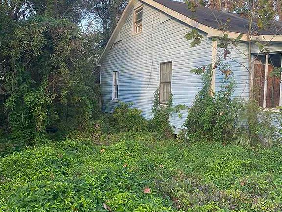 4th image of 630 Roosevelt Dr