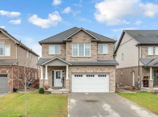 83 Monarch St, Welland, ON L3C 0E6