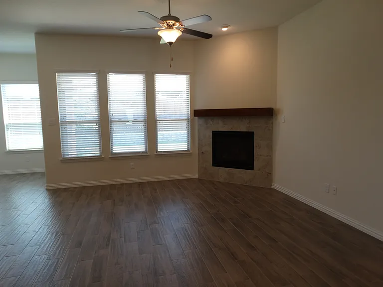 4532 Frost Ave — Photo 13