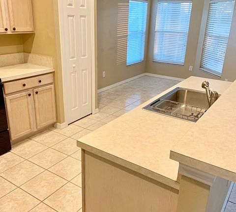 5th image of 23500 Bermuda Bay Ct
