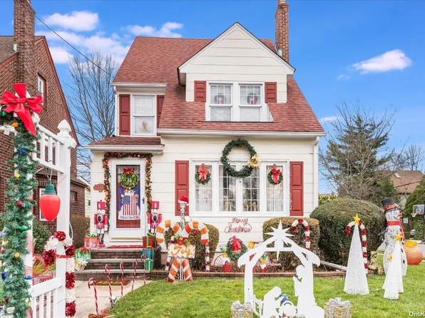 444 Lewis Place, Mineola, NY 11501