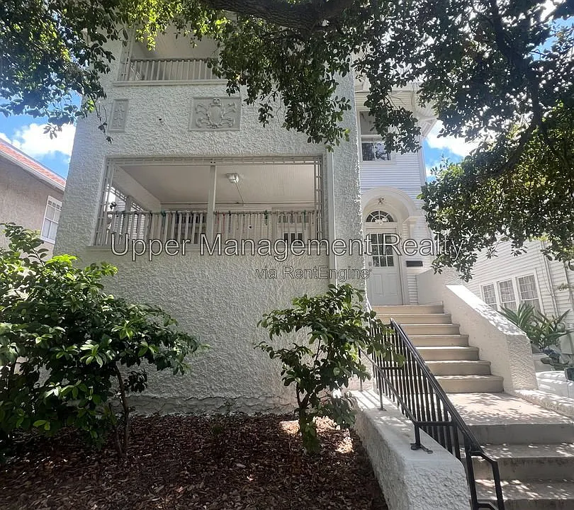 1417 Audubon St
