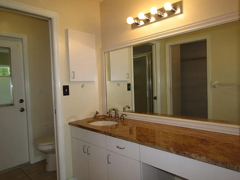 2624 Valencia Rd — Photo 19