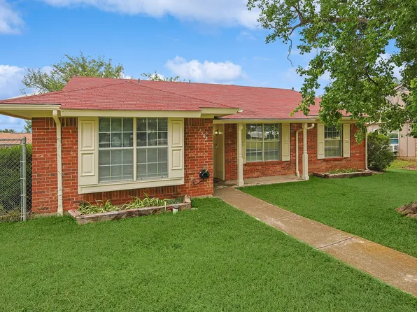 2502 High Hollow Dr, Garland, TX 75041