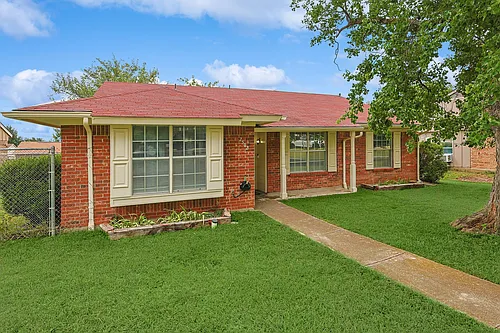 2502 High Hollow Dr Photo 1