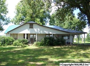 1728 Rainbow Ave SW, Rainsville, AL 35986