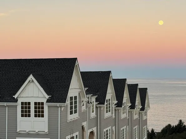 1152 NE Seascape Ave #13, Depoe Bay, OR 97341