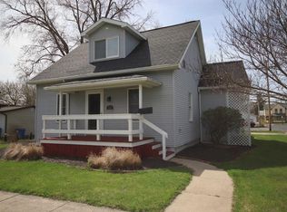 205 N Calhoun St, South Whitley, IN