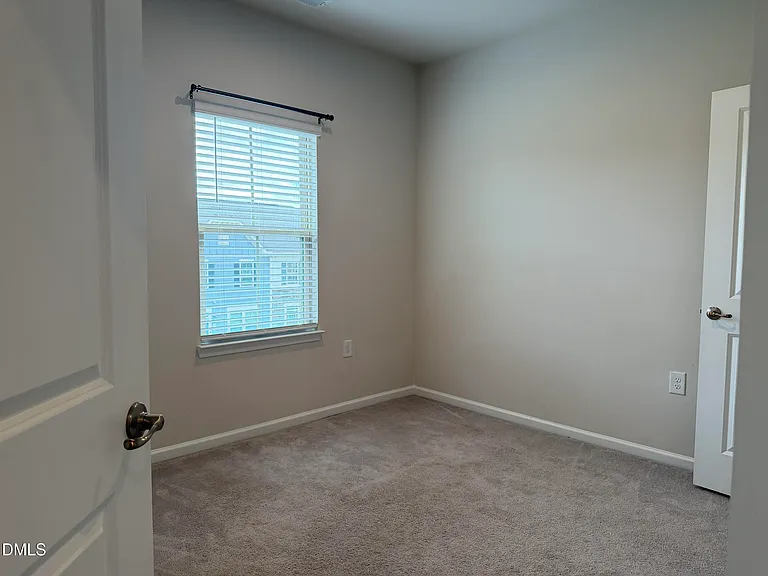 946 Channing Park Cir — Photo 25