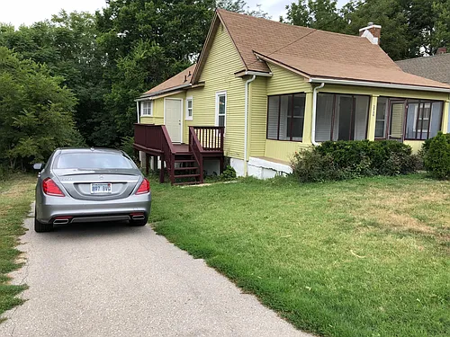 3934 Fisher St Photo 1