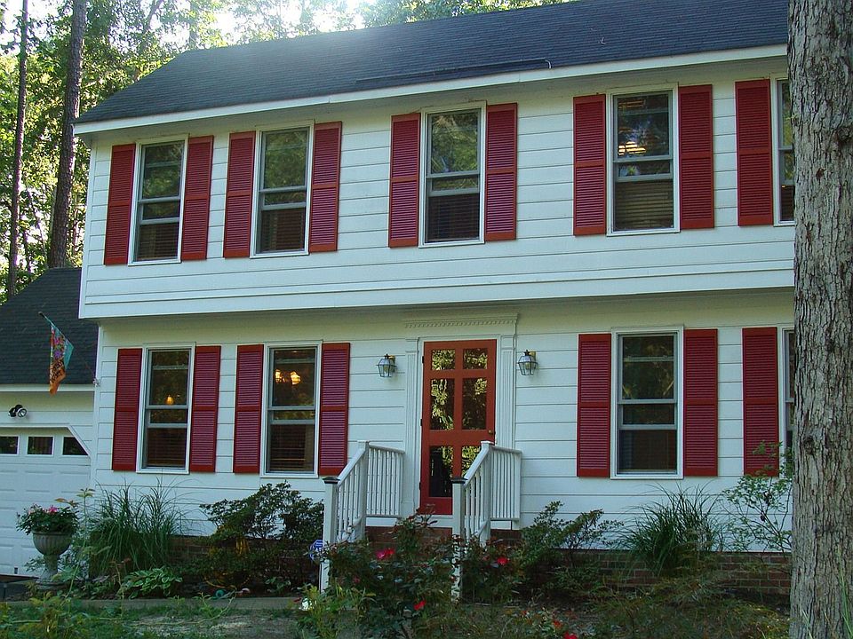 Front of home on Mill Spring