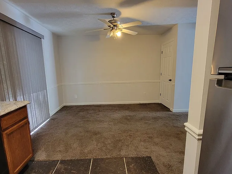 1064 Huntington Trce SE — Photo 21