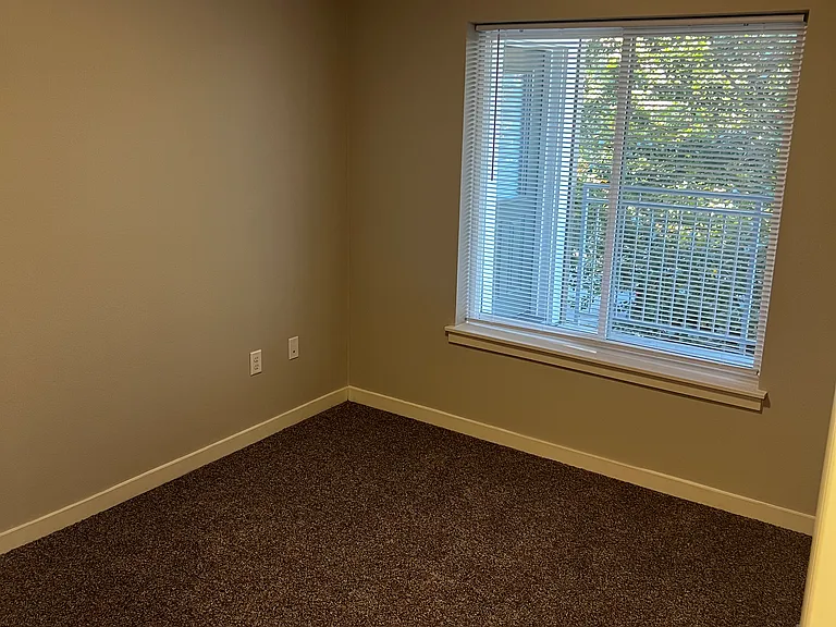 Camas Ridge Apartments — Photo 9