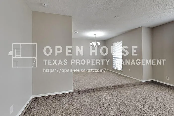 1711 Elizabeth Dr — Photo 6