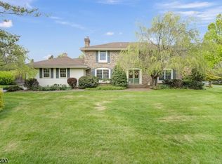 3 Cindy Ln, Long Valley, NJ 07853