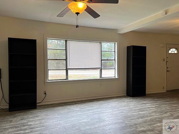 3rd image of 5123 East St