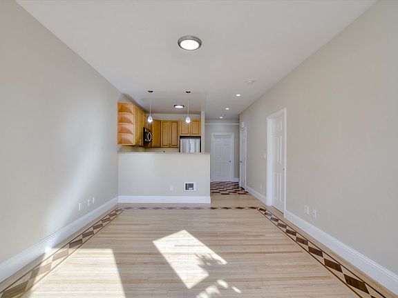 4th image of 1460 Golden Gate Ave APT 10