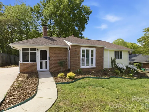 1408 Seneca Pl, Charlotte, NC 28209