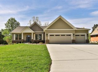 730 Rojean Dr, Ballwin, MO 63021