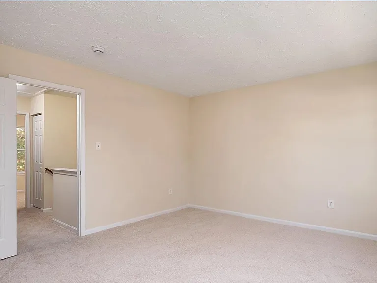2431 W Rosecroft Village Cir — Photo 16