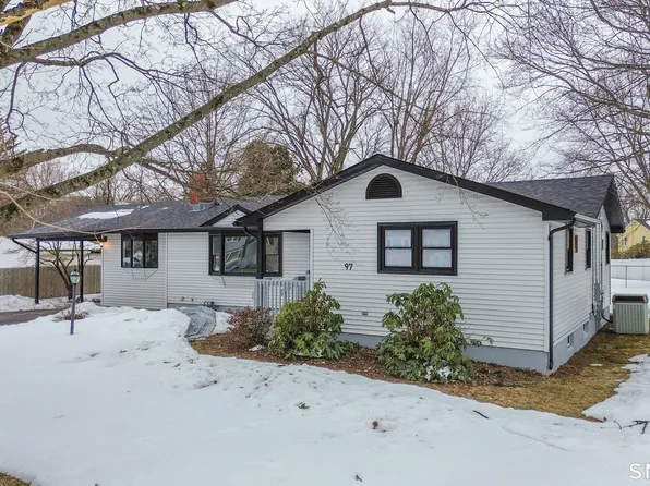 97 University Ave, East Hartford, CT 06108