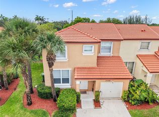 15107 NW 8th St, Pembroke Pines, FL 33028