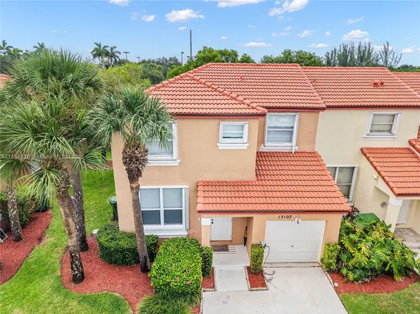 15107 NW 8th St, Pembroke Pines, FL 33028
