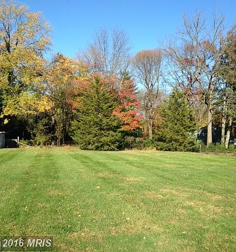 2nd image of 10514 Oak Pl