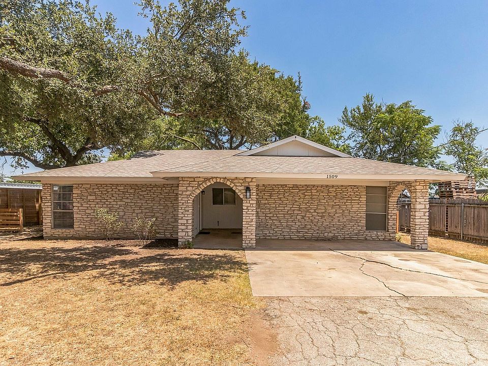 1st image of 1509 Park Ln
