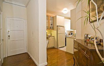 :: 2701 Van Ness Ave., #501