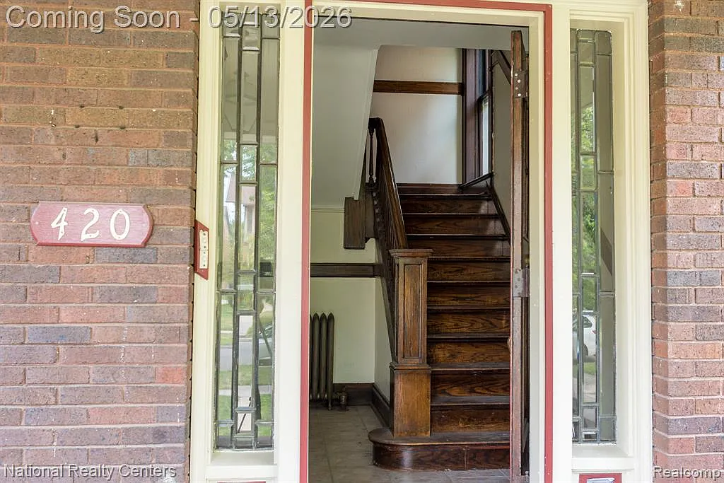 Building Photo - 420 E Ferry St #1