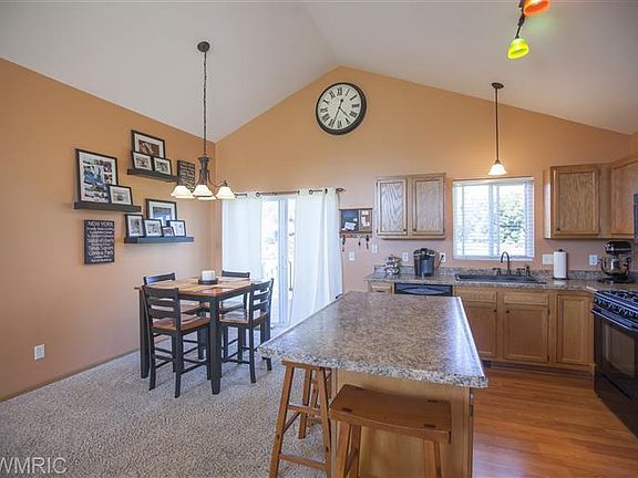 3rd image of 1187 S Hill Dr NW