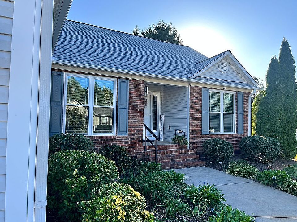 1st image of 109 Boysenberry Dr