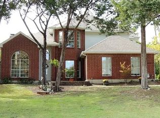 721 Sleepy Hollow Dr, Cedar Hill, TX 75104