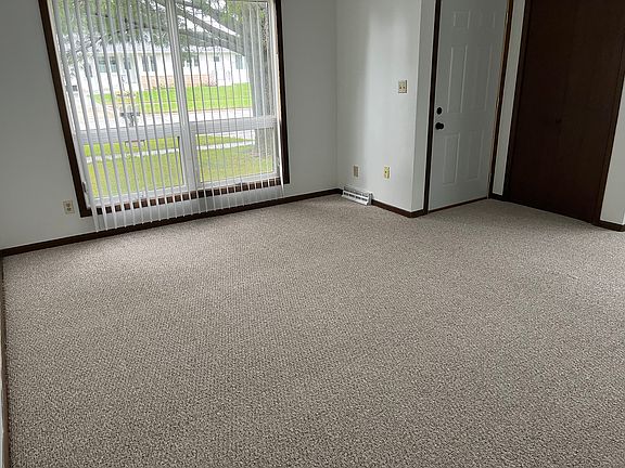 2nd image of 2424 W 3rd St