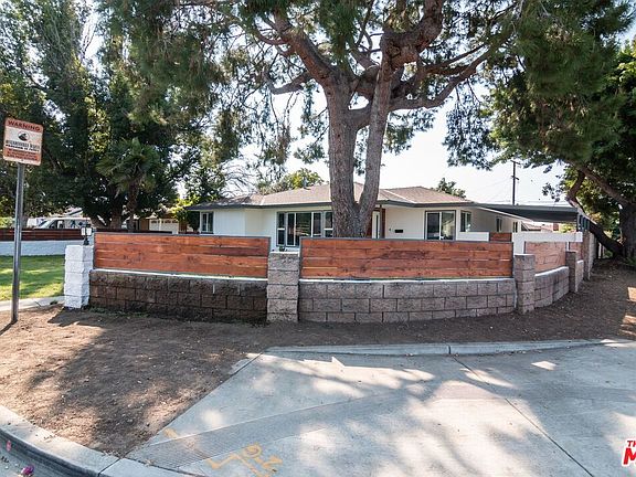 2nd image of 10802 Loch Avon Dr