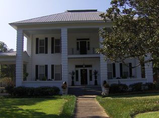 256 Spring St, Carrollton, AL 35447