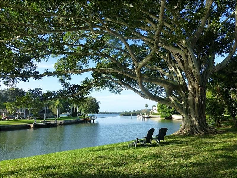 1st image of 1304 N Lake Shore Dr