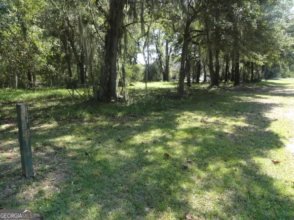 423 Coopers Landing Dr, Townsend, GA 31331