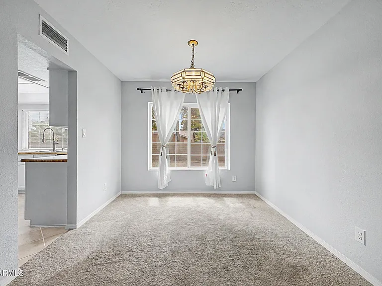 2457 W Redfield Rd — Photo 15