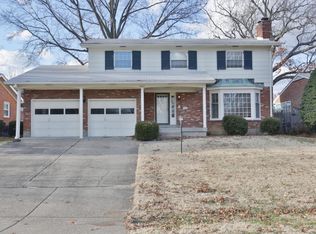 4065 Elmwood Ave, Saint Matthews, KY 40207