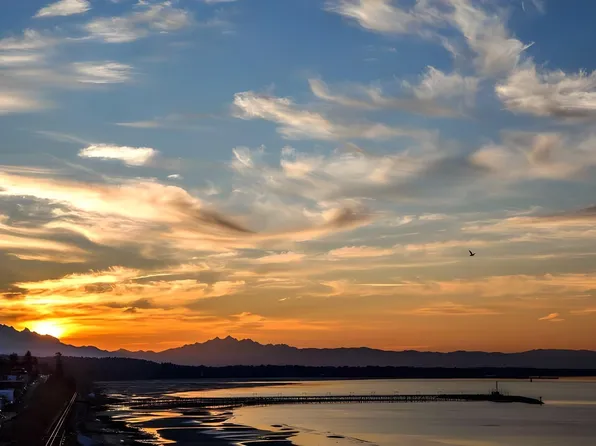 14495 Marine Dr, White Rock, BC V4B 1B4