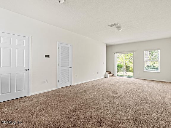 5th image of 42 SCOTCH PEBBLE Drive