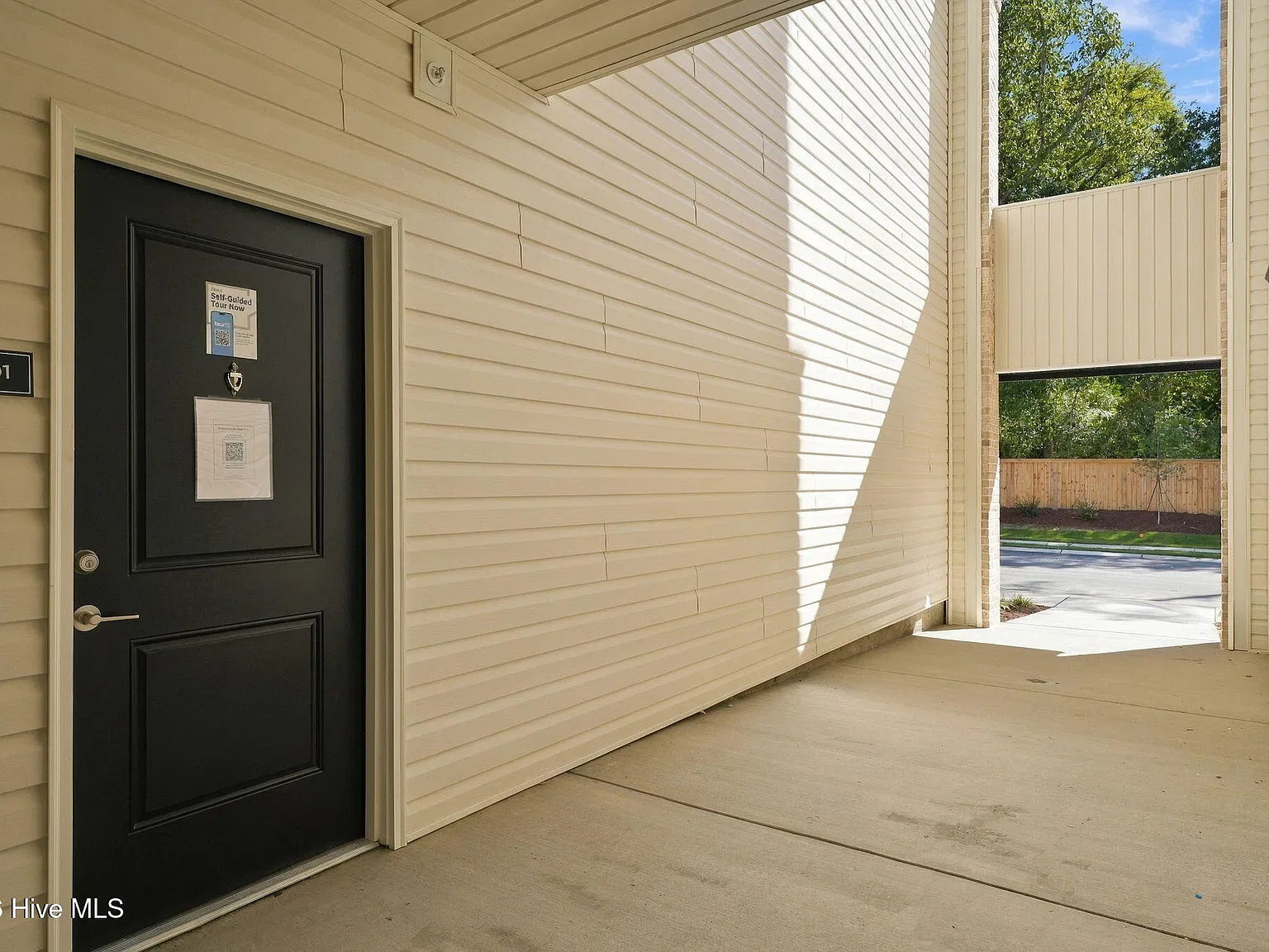 2 bed, 2.0 bath, $1,550 — Photo 4