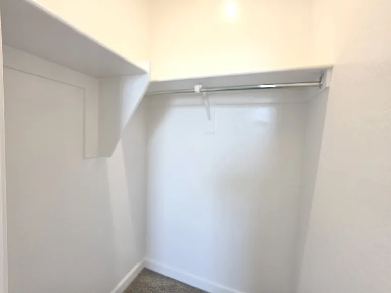 2844 W Shepperd Ave — Photo 25