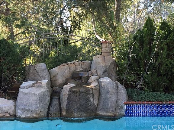 3rd image of 3056 E Hillside Dr