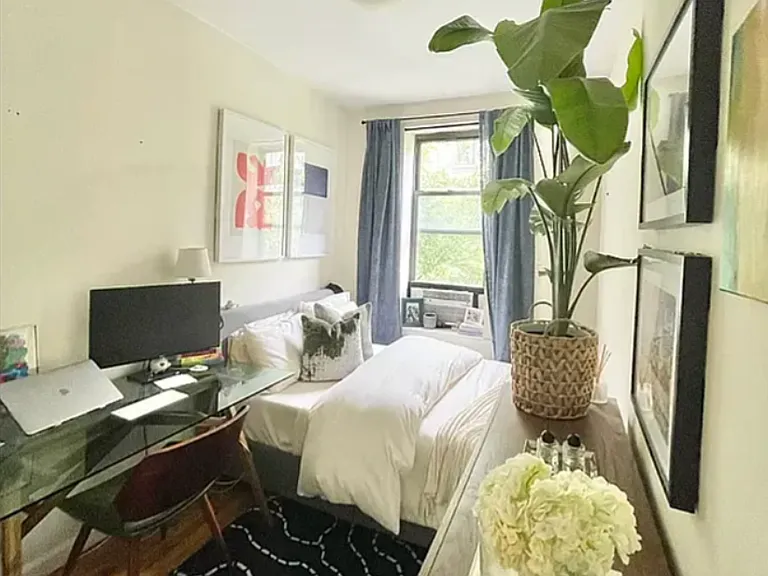 171 Thompson St #12 — Photo 1