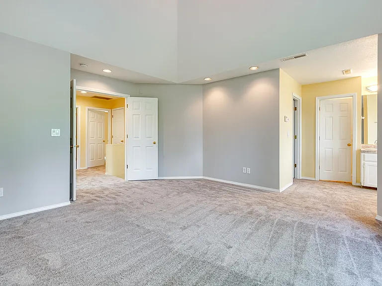 725 Ash St — Photo 40