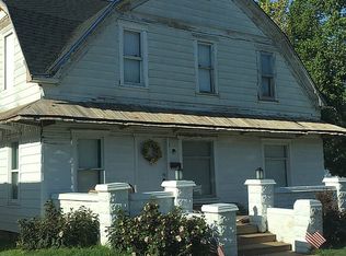 223 E Maple St, Fairview, OK 73737