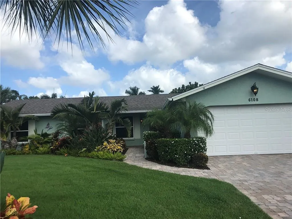 3 bed, 2.0 bath, 1534 sqft, $7,000 — Photo 2